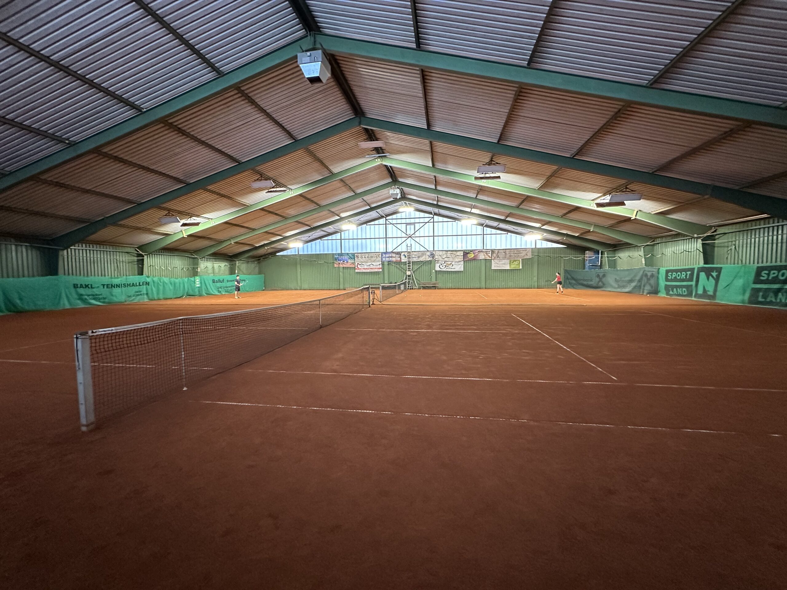 Indoor Tennisplätze bei Ebreichsdorf